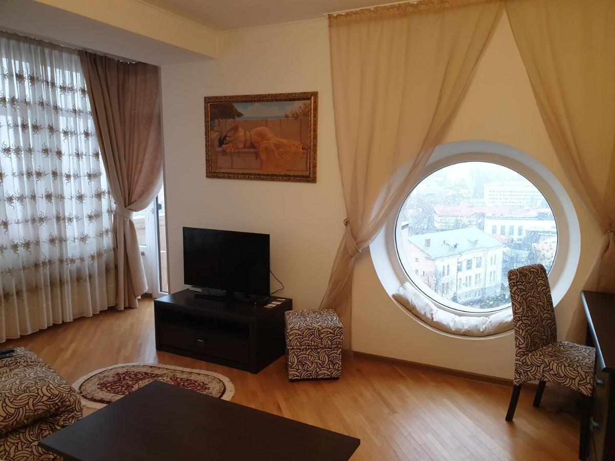 Sunny Apartment In The City Center Truskavets Ngoại thất bức ảnh